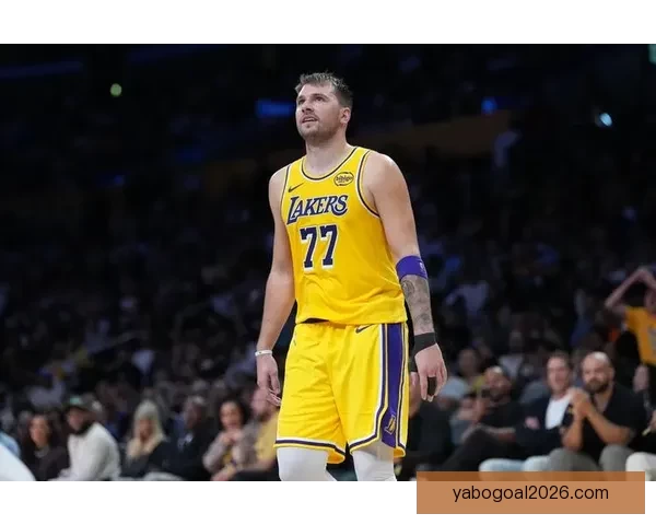 东契奇40分准三双创纪录力压詹姆斯全场最佳无詹姆斯难以取胜